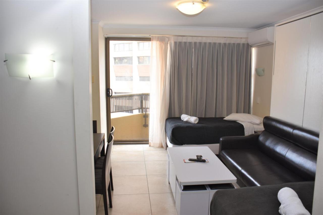 Accommodation Sydney - Hyde Park Plaza 38 College St Sydney Exterior photo